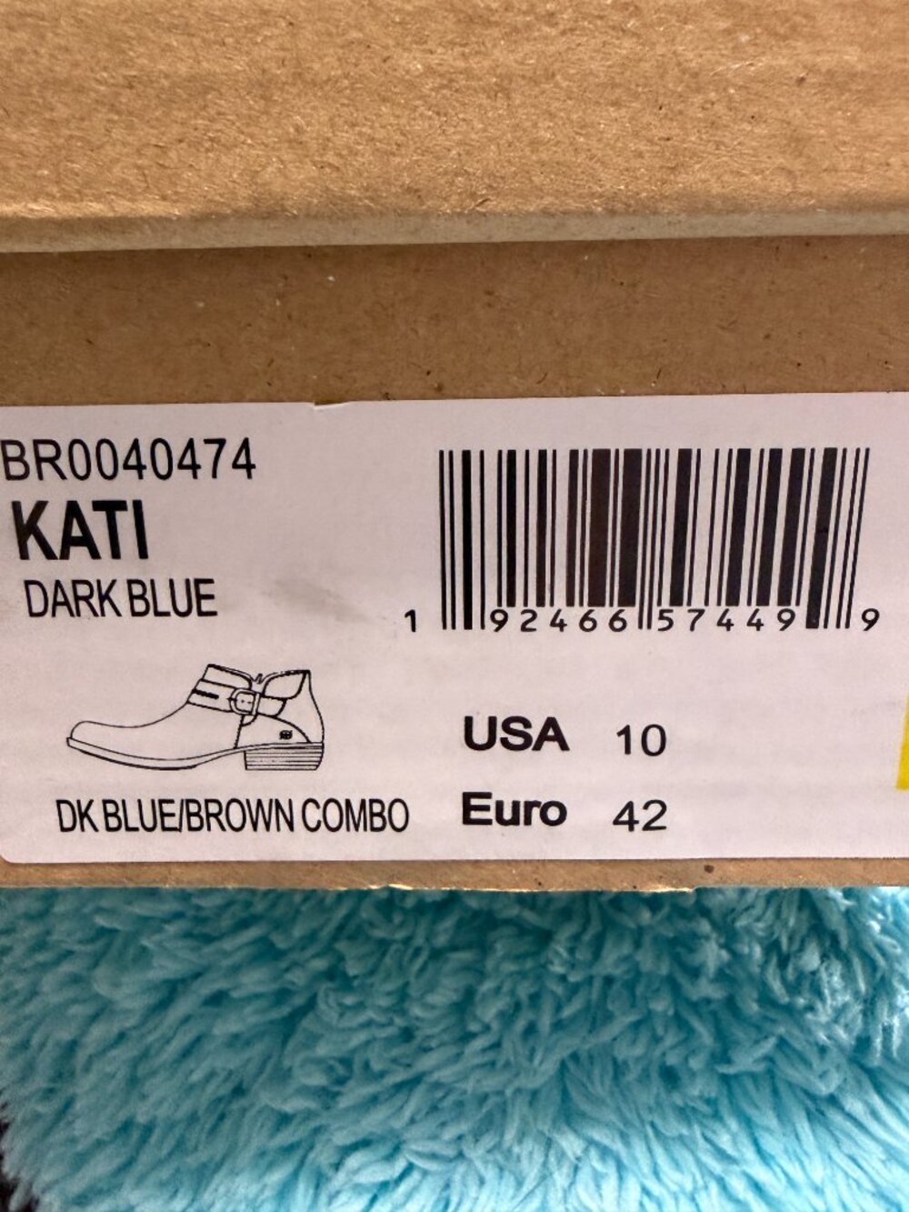 Born "Kati" ankle bootie in Dark Blue, size 10 - Picture 14 of 14